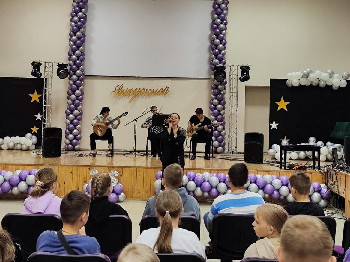 «Танцевальный марафон» от творческого коллектива «Экспромт» «Танцевальный марафон» от творческого коллектива «Экспромт»